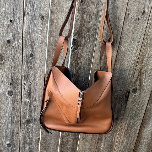 Loewe Tan Leather Bag - Picture 1 of 10